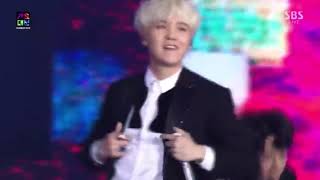 Tae Li̇sa Ve Suga İle Ayni Di̇ssi̇ Atti Ki̇mse Fark Etmedi̇ -Li̇ly-