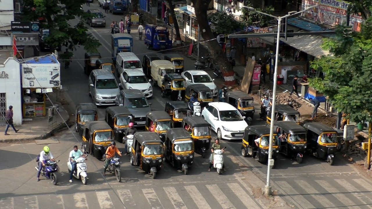 Traffic Alert : Mulund West - Panch Rasta Shiv Mandir to Vardhaman Nagar Road is 2 - Way not 1 Way.
