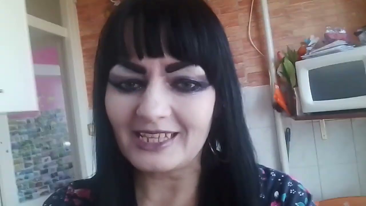 Mindjárt Kész A Pörkölt És Hazaértem Macival