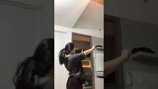 tik tok goyang macarena sexy