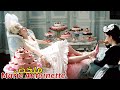 فتاة عمرها 15 سنة تصبح ملكة فرنسا لكن يتور عليها الشعب بسبب تهورها ملخص فيلم Marie Antoinette