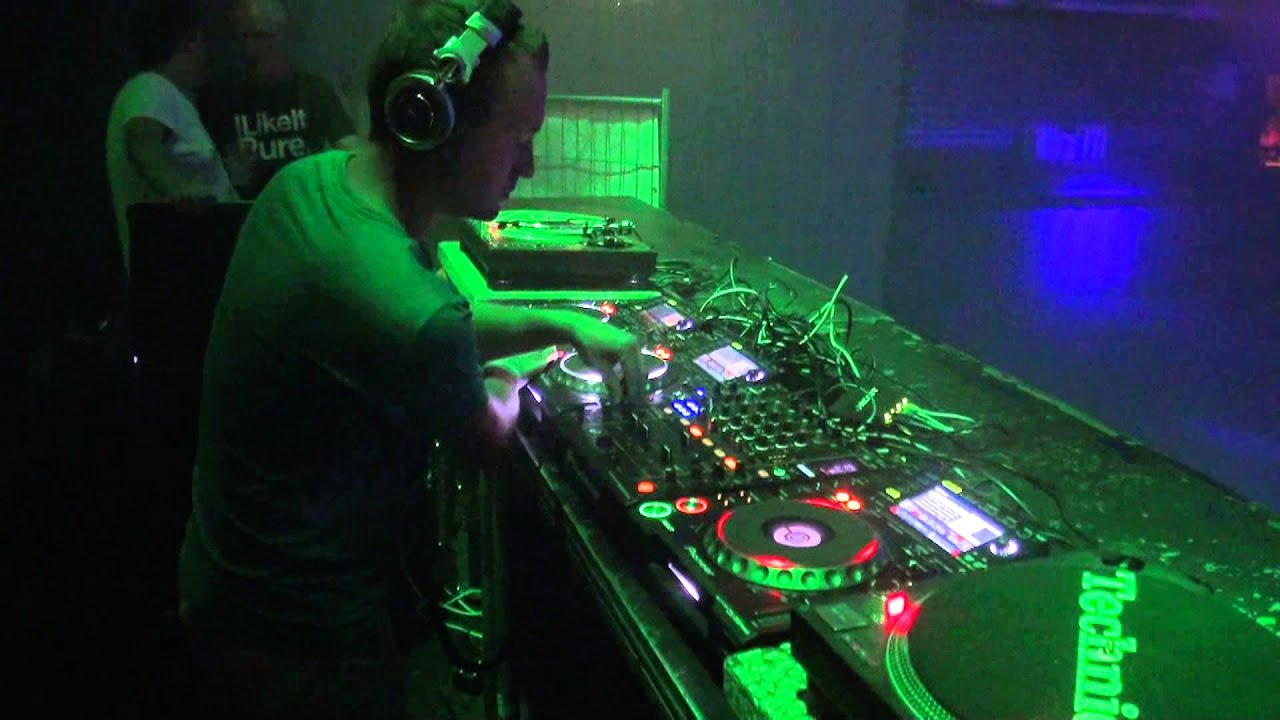 Noadja @ Afterparty Luminosity Beach Festival 18-08-2013 part 1 partynextdoor