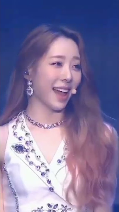 #YooYeonjung Wjsn I can't stop looking her high note #Yeonjung #Wjsn #Kpop
