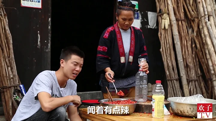 贵州湖南四川人到底谁最能吃辣？看欢子吃辣椒的阵势你就明白了 【欢子TV】 - 天天要闻
