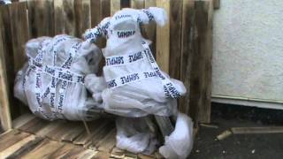 DAD UNCRATING HIS LAMBRETTA SCOOTER  ALL THE WAY FROM INDIA