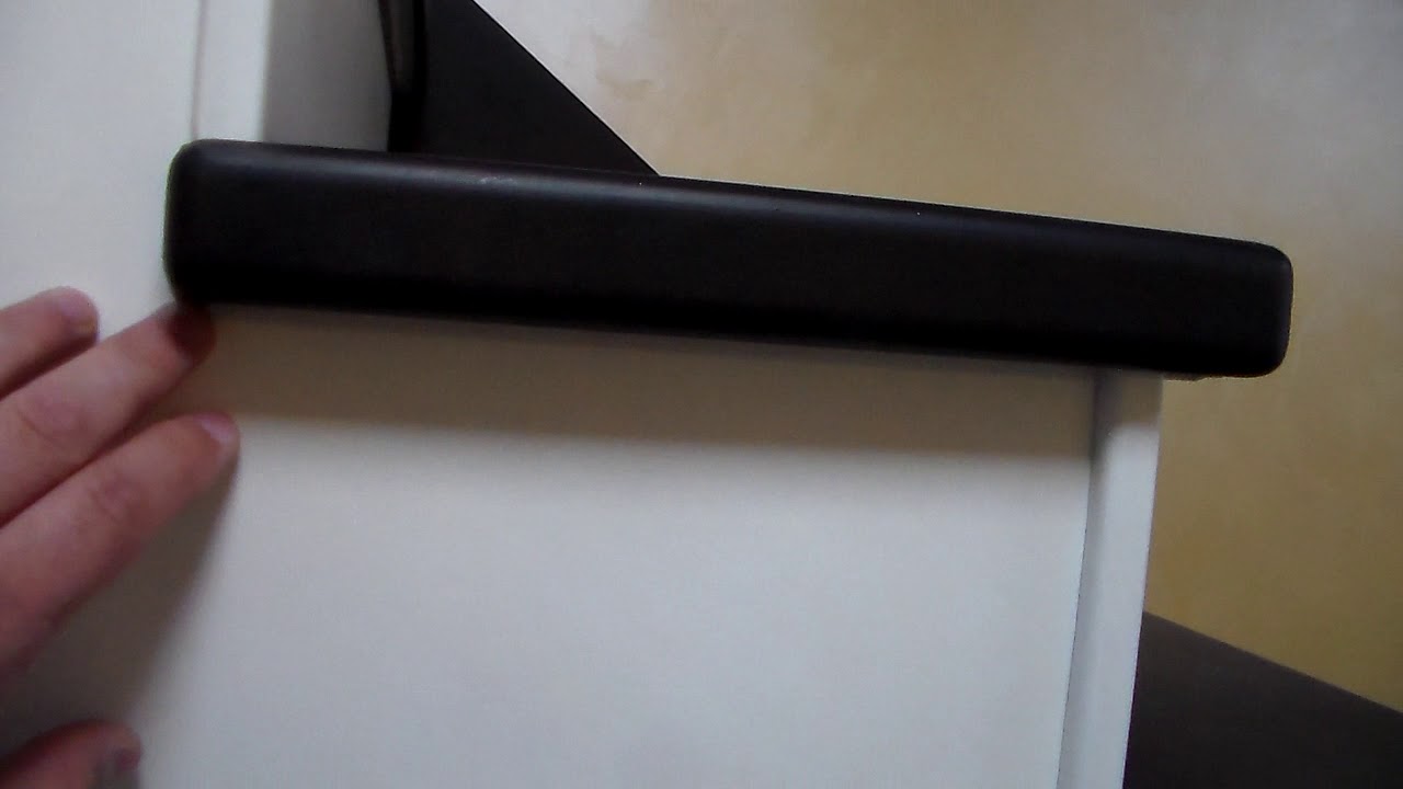 Подшивка металлокаркаса лестницы деревом. Монтаж фальшкосоура без ...