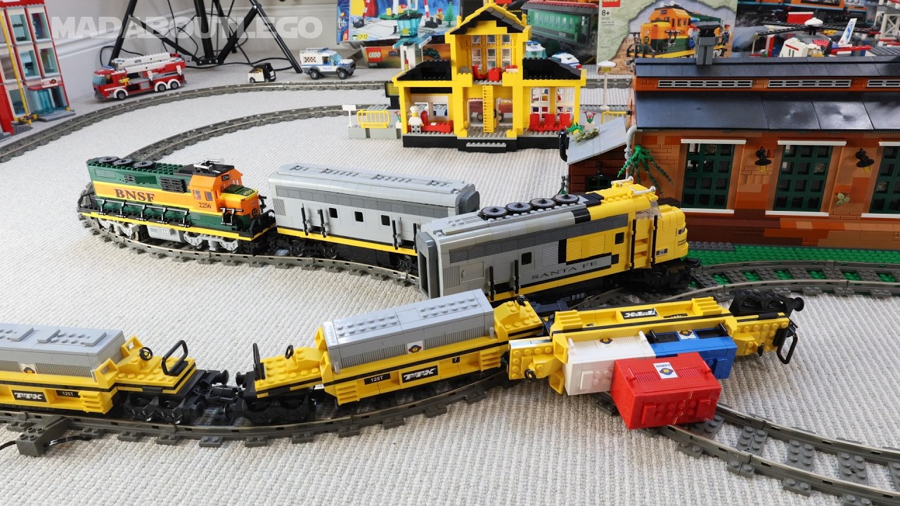 LEGO Burlington Northern Santa Fe (BNSF) Locomotive 10133 - YouTube