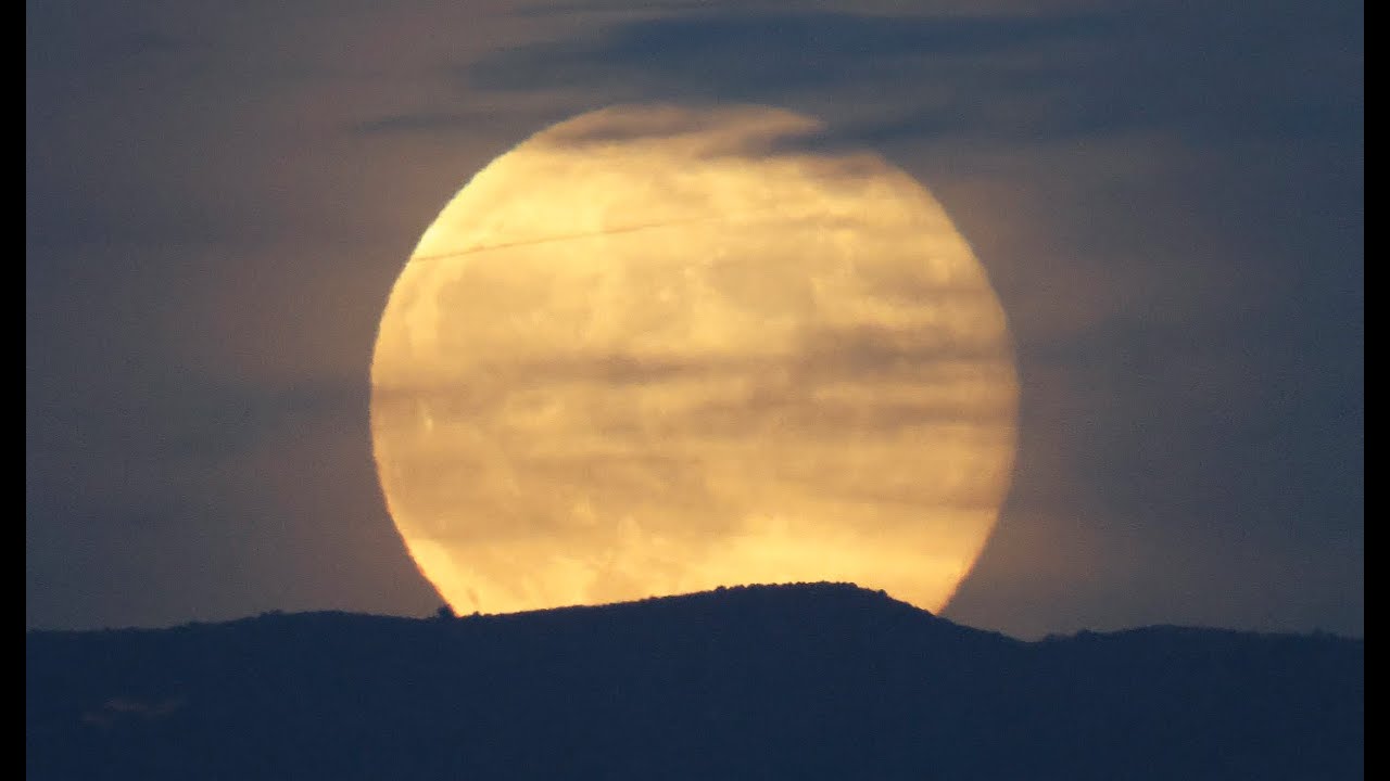 Last Supermoon of the Year Dazzles in the Night Sky - YouTube