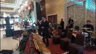 Live Perform Sammy Simorangkir - Terpukau