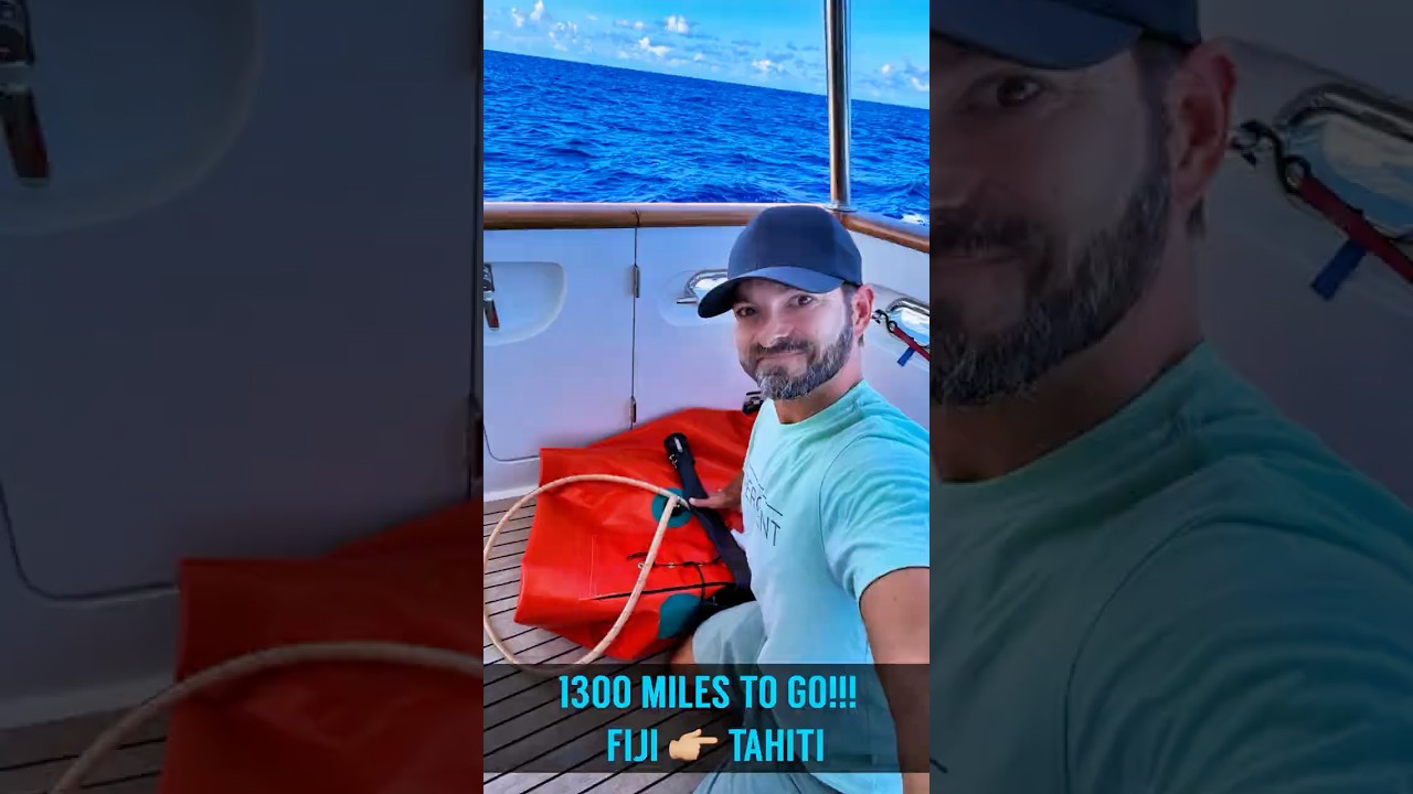 Emptying Fuel Bladders Mid-Pacific! | Day #4 Update Fiji 👉🏼 Tahiti #pacificoceancrossing