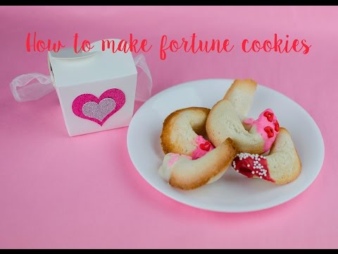 HOW TO MAKE FORTUNE COOKIES