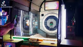 Hatchet Hero Video Game Axe Throwing / Dave & Busters / Triple Bullseye screenshot 5