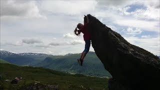 The twins with an amazing nature workout - Handstand - Strength - Climbing - Fun,  Viral Hiuri 2017