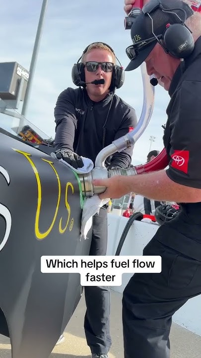 How Does A NASCAR Gas Man Know When The Car Is Full kenprcell how-does-a-nascar-gas-man-know-when-the-car-is-full-kenprcell