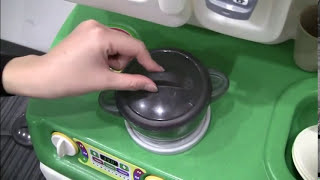 トイザらス - STEP2　ちびっこシステムキッチン　サウンドバージョン【オンライン限定】