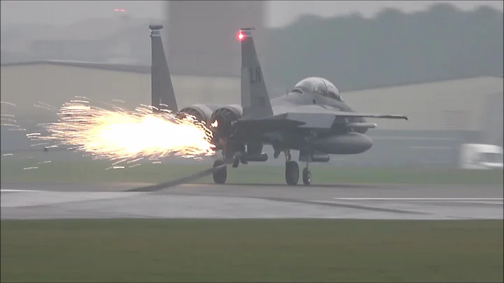 F-15E Strike Eagle takes the cable at RAF Lakenheath, 16th December 2025