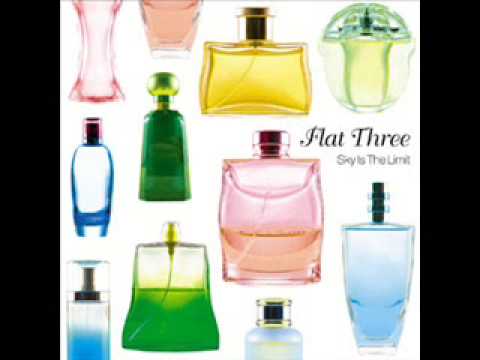 在 YouTube 上觀看「I Just Wanted To Fall In Love / Flat Three」