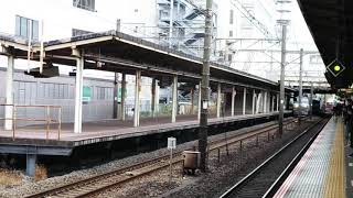 最近遂に廃車が出たＥＦ６６−１００型 鮫 の最終１３３号機が牽引する貨物列車が東海道線藤沢駅を通過するシーンを撮影