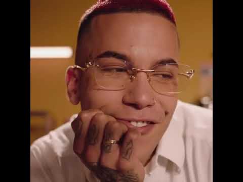Sfera protagonista di 'Love Me Ebbasta, spot di Fremantle per M·A·C  Cosmetics Italia - YouTube
