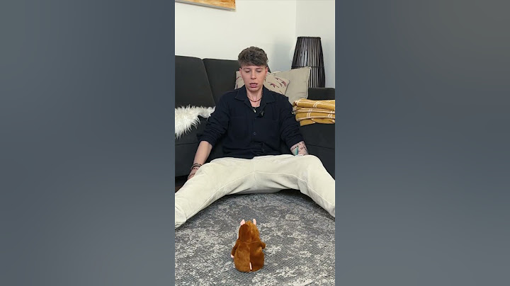 Geschenke von Oma sind sehr nervenaufreibend!!!!😂😂🙏 #elternsein #baby #oma #comedy #foryou