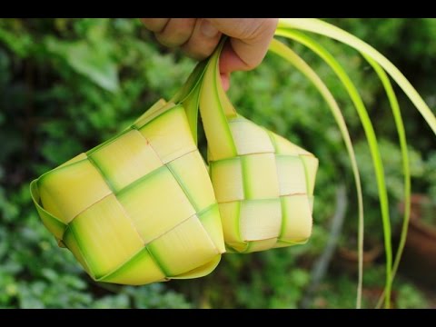 Cara membuat ketupat tutorial  how to make ketupat from 