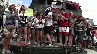 Saldırıya Uğrayan Ayşegül Terzi Için Şortlu Protesto