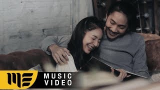 Video thumbnail of "เรื่องจริงทำไม่ได้ - POOM KickKick [Official MV]"