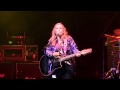 Melissa Ethridge in concert singing "I'm the only one"