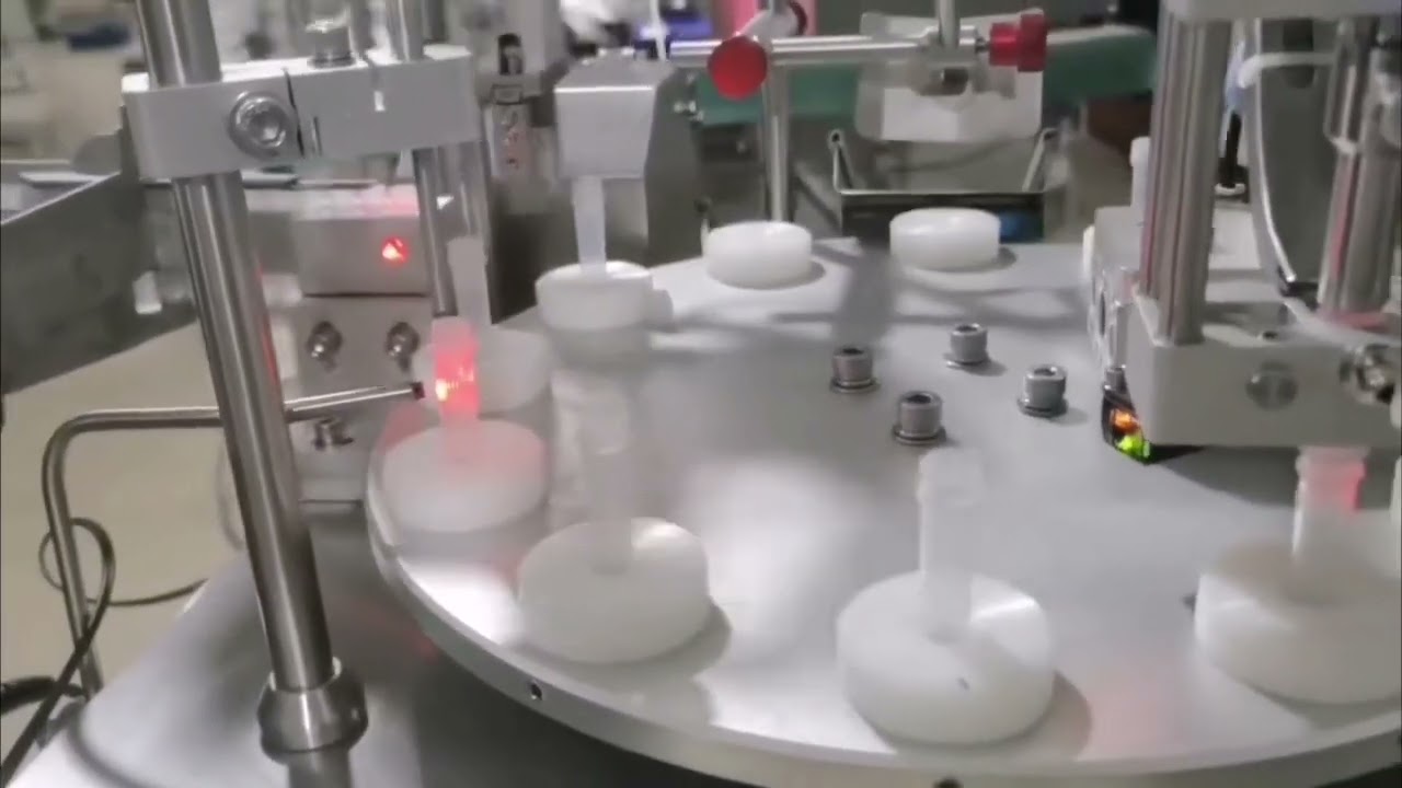 automatic filling oil machine, ceramic pumps,e-liquid filling oil ,Auto-filling and spinning cap