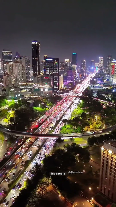 kota jakarta di malam hari 2025