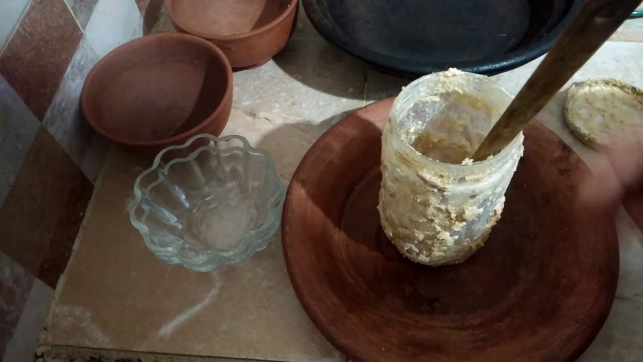 طريقة تنشيط الخميرة البلدية لمن يعجن مرة في الأسبوع مع كيفية الإحتفاظ بها مجففة