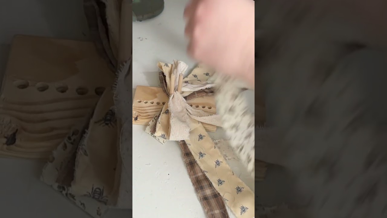 📌 SAVE this for Later! How to Make an EASY Fabric Bow! 