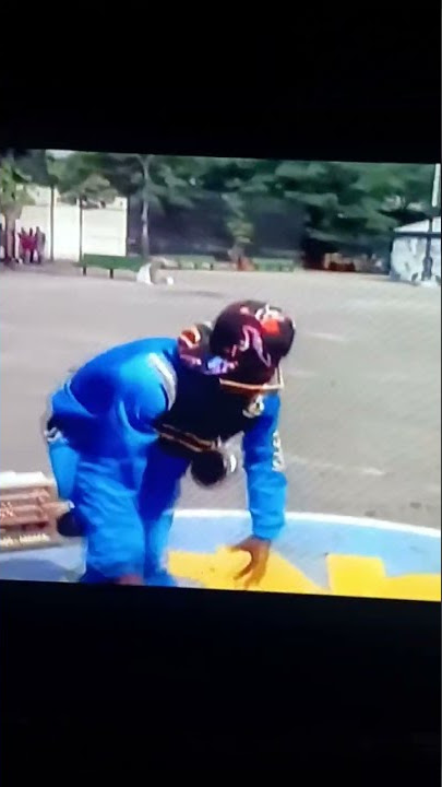 The FLAVA FLAV dance