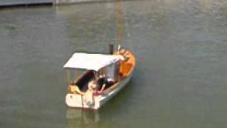 Lake Balboa Queen