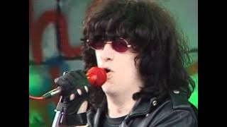 Ramones - Howling At The Moon