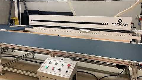 Edgebander with Return Conveyor in Action!