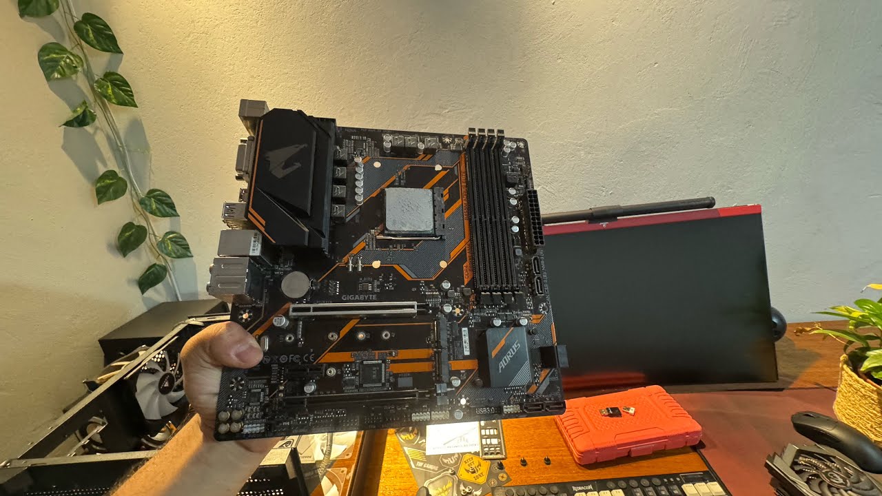 Tunagem do pc e a mesa gastei (30 reais na mesa)