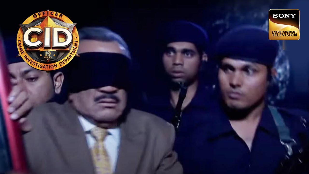 who-has-blindfolded-acp-pradyuman-cid-greed-youtube