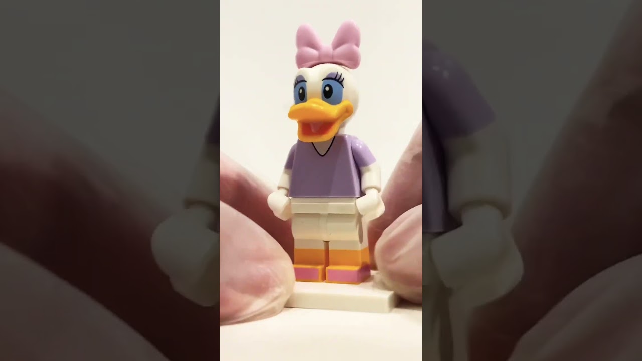 LEGO Minifigure Daisy Duck 