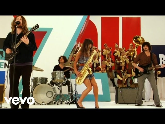 Zutons - Always Right Behind You