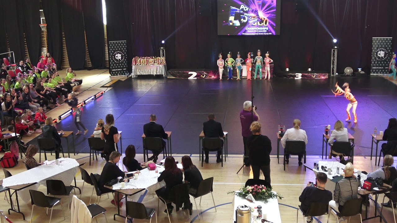 taniec sennik SZCZECIN KM IDO Kornelia 8 m, Dominika 4 m