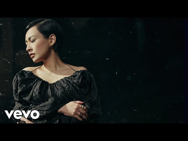 Misha Omar - Masihkah Ada Rasa Itu? (OST Wanita Syurga) | Official Lirik Video class=