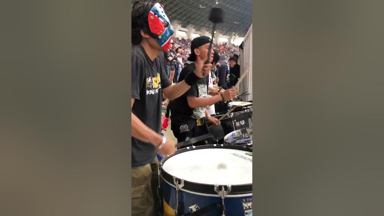 Persib bandung kami datang mendukungmu selamanya