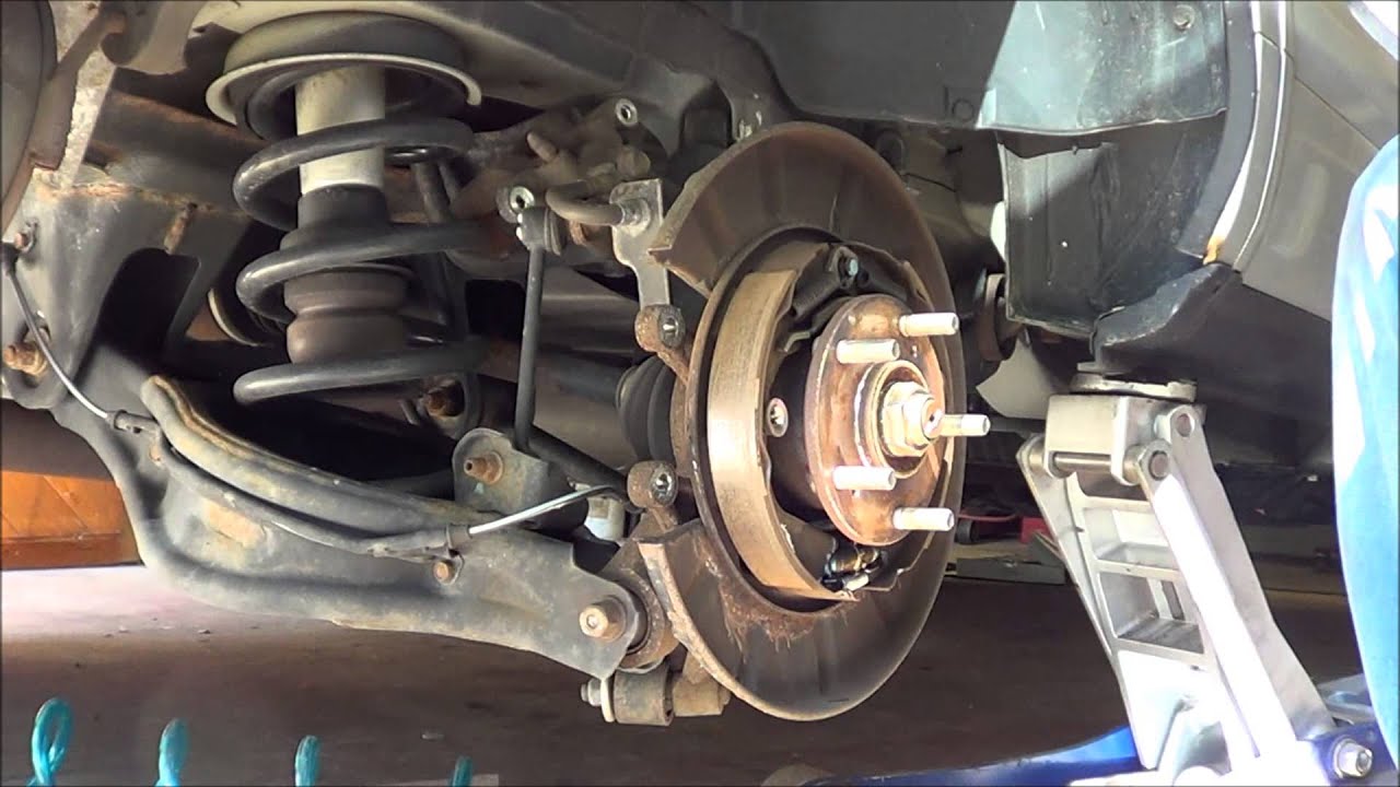 8-25-13 2004 Honda Pilot front and rear brake replacement - YouTube