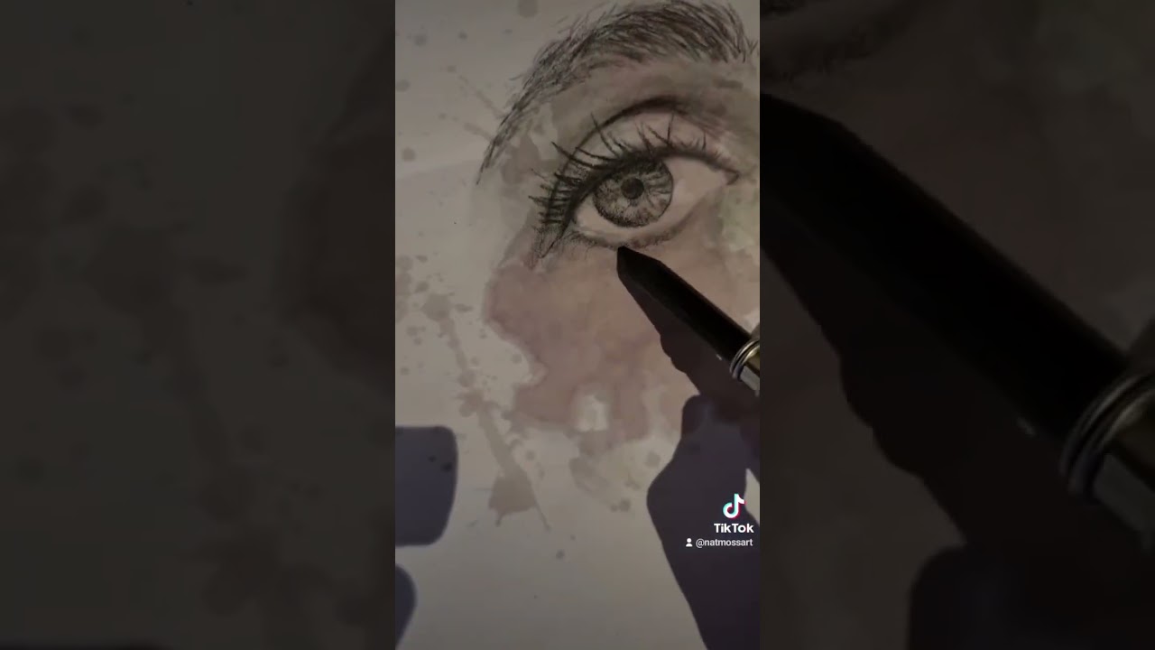 "Soulful" Eye drawing with spilt port