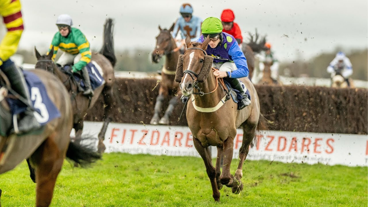 Jumps racing returns to Windsor!🐴