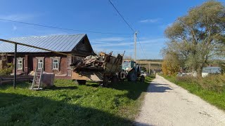 картинка: Урааа вывезли мусор! Обшили завалинку.