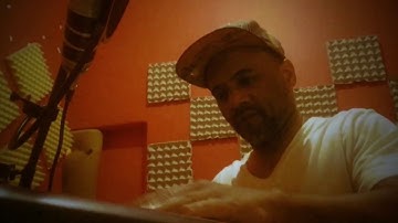 M-Audio Oxygen 25 Video Review - Make A Beat In Under 4 Minutes