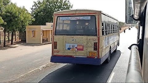 GSRTC 3 Bus Overtakes Full Speed