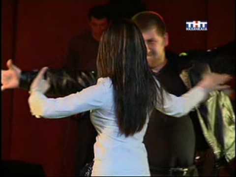 Қыздардың BDSM суреттері